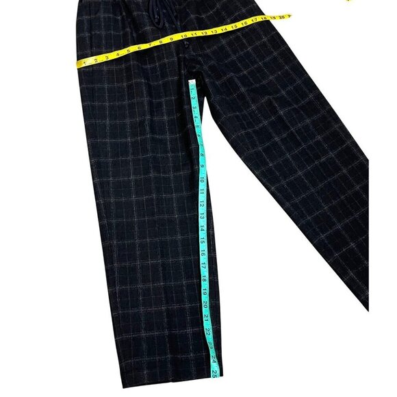 Aritzia Babaton Plaid Cropped Tapered Pants Gray Black Check Elastic Waist MED - Picture 10 of 10